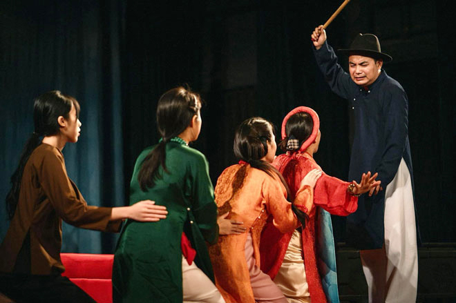 Sân khấu kịch nói Việt Nam: Làm gì để xứng với dấu ấn trăm năm?