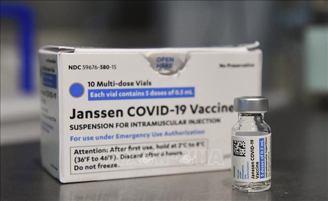 Vaccine COVID-19 của Johnson & Johnson. Ảnh: AFP/TTXVN