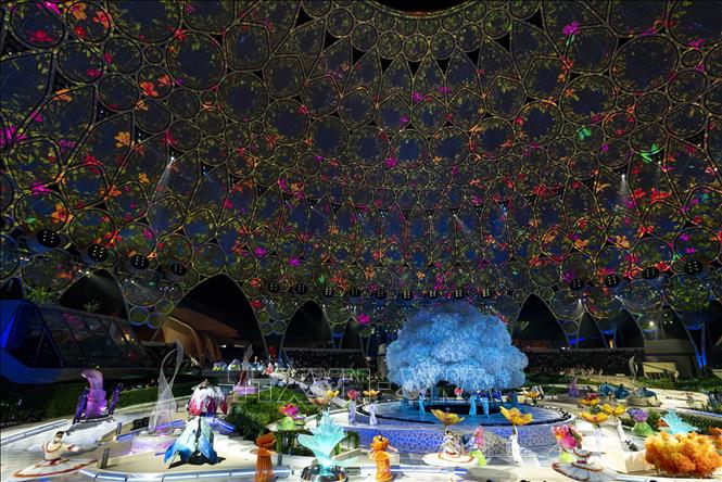 Các nghệ sĩ trình diễn tại lễ khai mạc Triển lãm thế giới EXPO 2020 tại Dubai, Các tiểu vương quốc Arab thống nhất, ngày 1/10/2021. Ảnh: THX/TTXVN