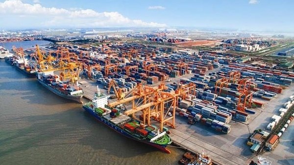 Viet Nam’s seaports set to handle 1.14-1.42 billion tonnes of cargo by 2030. (Photo: VNA)