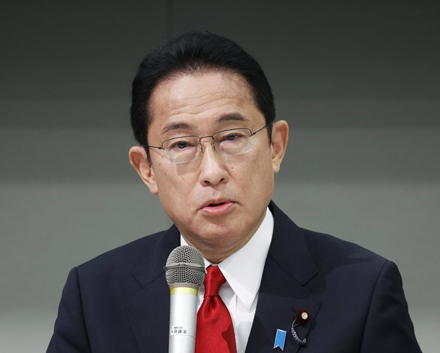 Ông Fumio Kishida trong phiên thảo luận trực tuyến tại trụ sở của đảng ở Tokyo, ngày 22/9/2021. (Ảnh: Kyodo/TTXVN)