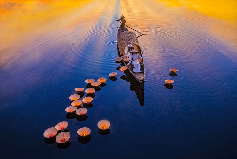 ‘Giac Mo Hoang Hon’ (Sunset Dream) - Bronze Medal in India in 2020.