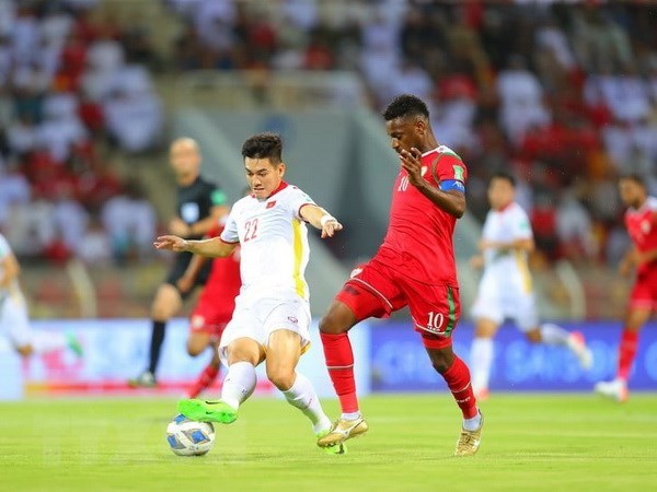 Tiền đạo Tiến Linh có bàn mở tỷ số ở phút 39 của trận đấu giữa Việt Nam-Oman tại Vòng loại thứ 3 World Cup 2022 khu vực châu Á. (Ảnh: TTXVN phát)
