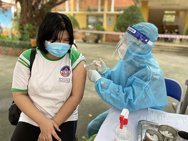 1.500 học sinh huyện Củ Chi được tiêm vaccine phòng Covid-19.