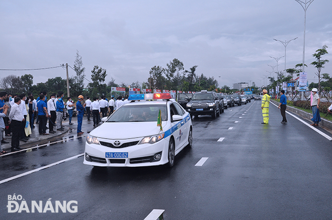 The official opening ceremony on Saturday morning of the new crossing over Co Co River in progress. Photo: THANH LAN