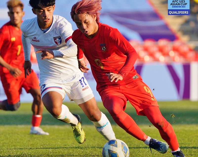 Với cùng kết quả thắng 1 - 0 trước U23 Đài Bắc Trung Hoa, tuyển U23 Việt Nam và U23 Myanmar sẽ là tranh đấu ngôi nhất bảng trong trận đấu vào ngày 2/11 tới. Ảnh: AFC