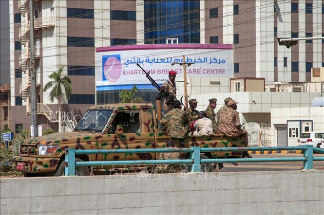 Lực lượng an ninh Sudan được triển khai tại Khartoum ngày 25/10/2021. Ảnh: AFP/TTXVN