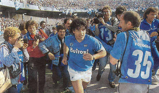 Bóng đá Argentina kỷ niệm sinh nhật của Maradona