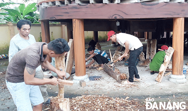 Hỗ trợ giải quyết việc làm cho đồng bào Cơ tu