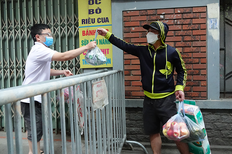 Ngày 21-11, Việt Nam có 9.889 ca nhiễm mới SARS-CoV-2, tăng nhẹ so với ngày trước đó
