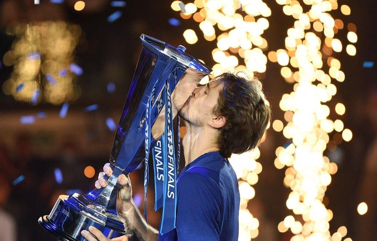 Hạ bệ Medvedev, Alexander Zverev lần thứ 2 vô địch ATP Finals