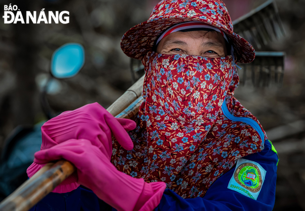 Mrs Mai Thi Ngang said that her fatigue is fully blown as seeing cleaned beaches