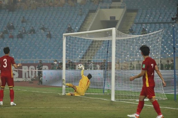 Viet Nam lose 0-1 to Saudi Arabia in their match in Group B of the final round of the 2022 FIFA World Cup Asian qualifiers at Ha Noi-based My Dinh National Stadium on November 16 evening. (Photo: VNA)