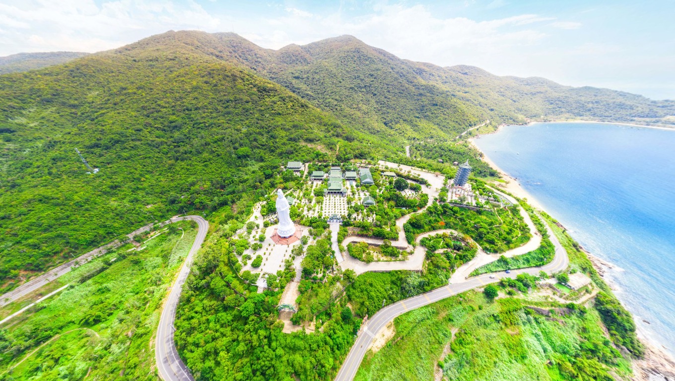 The Linh Ung Pagoda on the Son Tra Peninsula