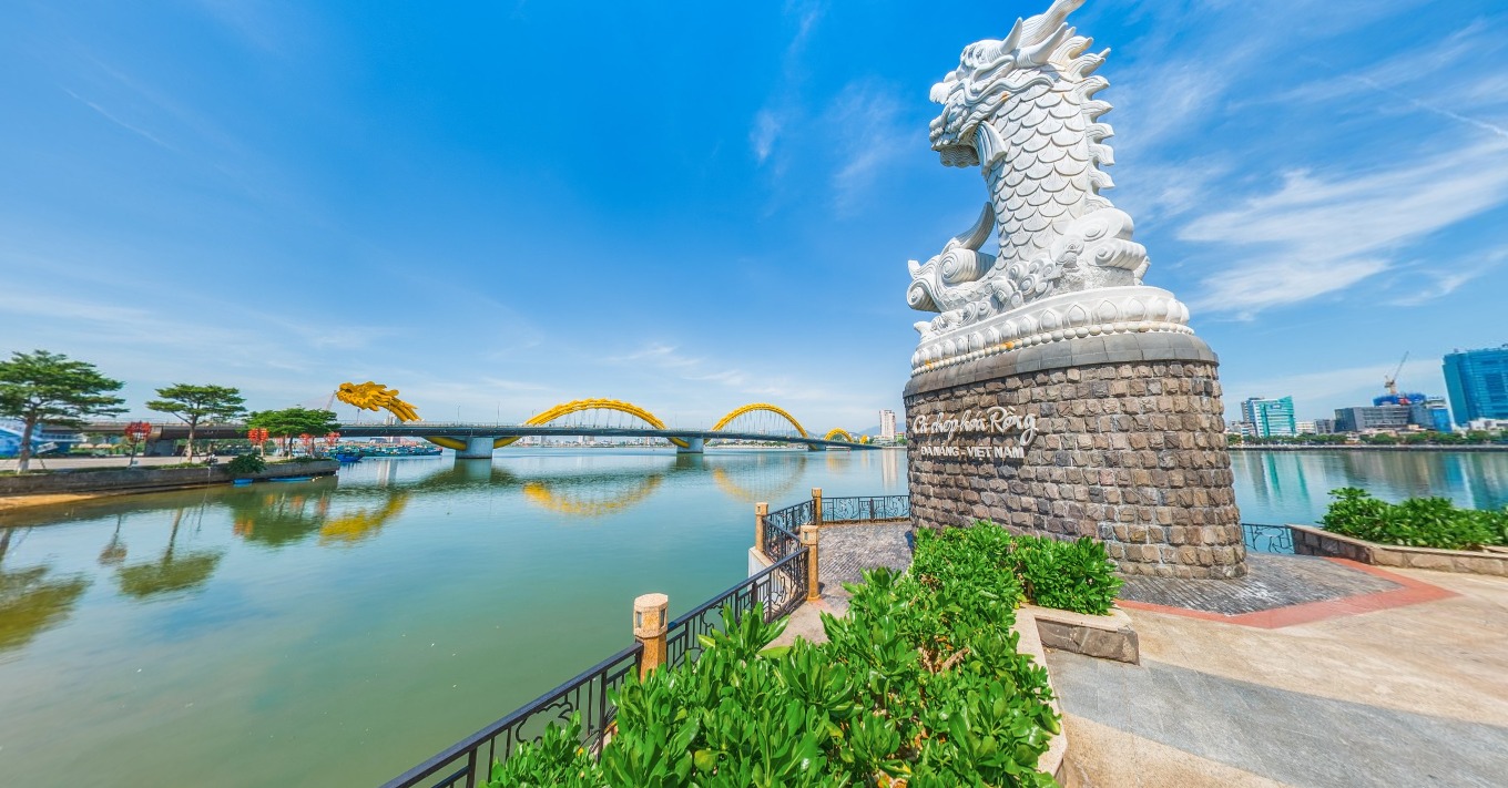 The 'Carp Turns into a Dragon' statue and the Dragon Bridge