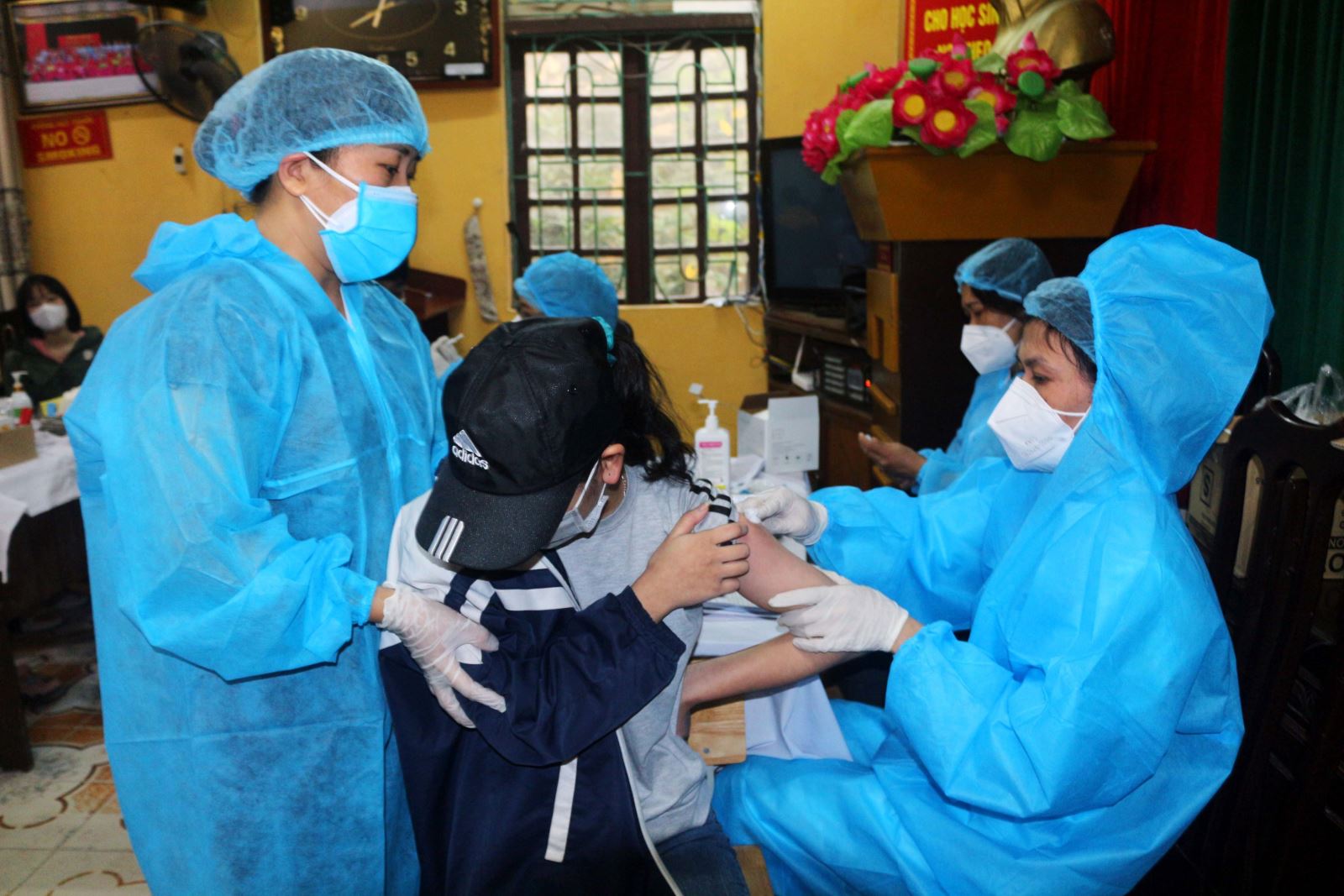 Học sinh Hà Nam đã hoàn thành tiêm mũi 1 vaccine phòng COVID-19. Ảnh: Đại Nghĩa/TTXVN