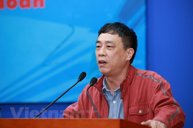 Phó Chủ tịch Hội Nhà văn Việt Nam Nguyễn Bình Phương phát biểu tại lễ phát động. (Ảnh: PV/Vietnam+)