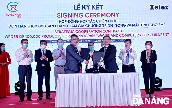  100,000 Xelex-branded tablets will be produced at Trung Nam EMS. Photo: TRIEU TUNG