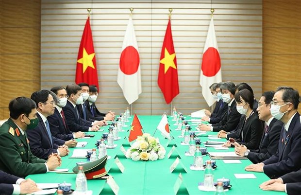 Thủ tướng Phạm Minh Chính hội đàm với Thủ tướng Nhật Bản Kishida Fumio. (Ảnh: Dương Giang/TTXVN)