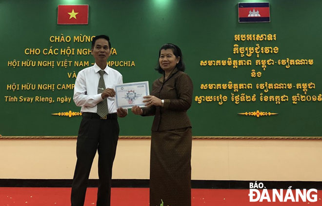 Mở rộng quan hệ, hợp tác hữu nghị với Campuchia