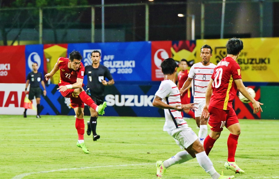 Kết thúc thứ nhì vòng bảng, tuyển Việt Nam gặp Thái Lan ở bán kết