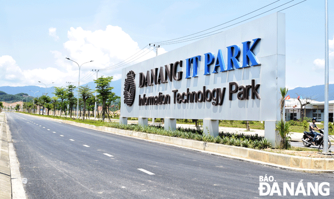 Da Nang Information Technology Park is promoting to attract large investors. Photo: HOANG HIEP 