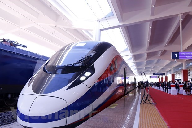 The railway linking Laos and China, also the first high-speed railway in Laos, was put into operation at a ceremony held on December 3. (Photo: VNA)