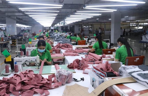 Viet Nam posts a trade surplus of 225 million USD in the first 11 months of this year. (Photo: VNA)