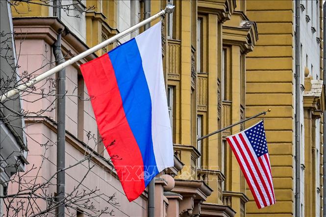 Quang cảnh bên ngoài toà nhà Đại sứ quán Mỹ ở thủ đô Moscow, Nga ngày 18/3/2021. Ảnh tư liệu: AFP/TTXVN