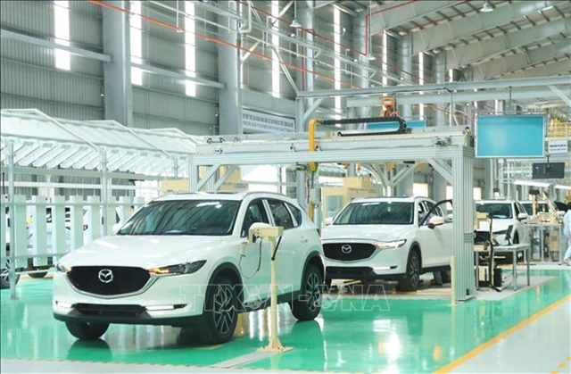 An auto assembly line at Trường Hải Auto Corporation at Chu Lai Open Economic Zone in Quảng Nam Province. — VNA/VNS Photo