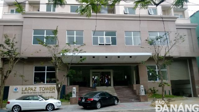 Chung cư số 38 đường Nguyễn Chí Thanh do Công ty CP Đầu tư phát triển nhà Đà Nẵng đầu tư có tên thương mại là Chung cư Lapaz Towver 