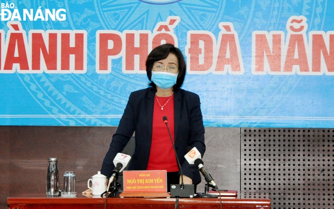 Vice Chairwoman Ngo Thi Kim Yen called on health agency to rapidly roll out third COVID-19 vaccinations in the city in Saturday’s meeting. Photo: LE HUNG