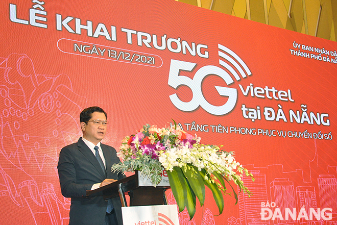 Da Nang People's Committee Vice President Tran Phuoc Son addresses the opening ceremony of Viettel's 5G service trial in Da Nang, December 13, 2021. Photo: THANH LAN