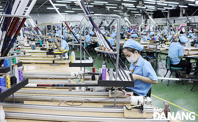 In its efforts to drive export growth, the Da Nang government will provide more support to local exporters to boost trade promotion. Picture is taken at Daiwa Vietnam Company Limited in Hoa Khanh Industrial Park, Lien Chieu District. Photo: KHANH HOA