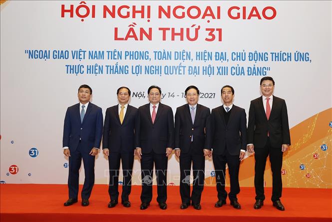 Thủ tướng Phạm Minh Chính và các đại biểu dự Hội Nghị Ngoại giao 31. Ảnh: Dương Giang/TTXVN
