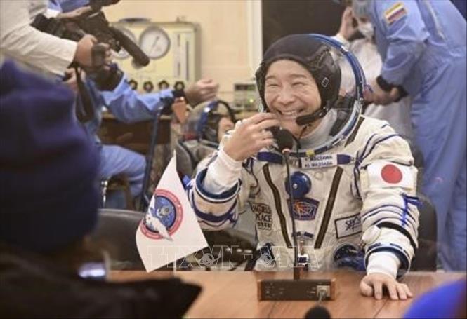 Tỷ phú Nhật Bản Yusaku Maezawa trước chuyến bay vào vũ trụ ngày 8/12/2021. Ảnh: Kyodo/TTXVN