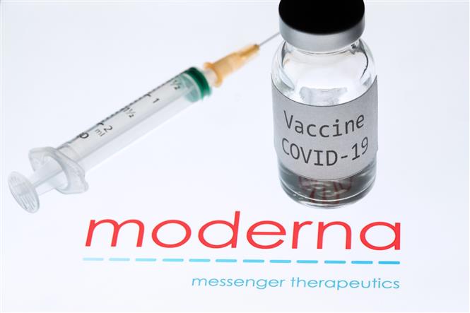 Vaccine phòng COVID-19 của hãng Moderna. Ảnh: AFP/ TTXVN