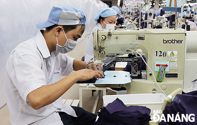 Production activities at the 29-3 Textile and Garment Joint Stock Company. Photo: K. HOA