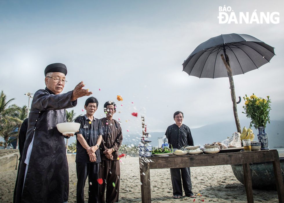 The rituals of worship and thanksgiving are recreated and maintained by the people of Man Thai village over historical periods.