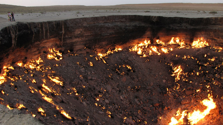 'Cổng địa ngục' rực lửa suốt 50 năm đứng trước nguy cơ bị 'xóa sổ'