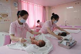 Năm 2021, tỷ lệ sinh ở Trung Quốc thấp kỷ lục