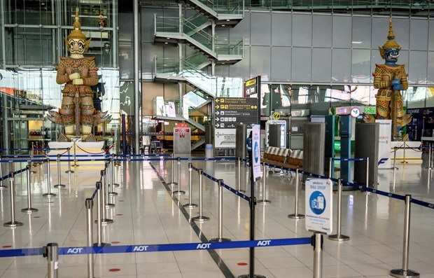 An empty scene at Suvarnabhumi Airport in Bangkok, Thailand due to the COVID-19 epidemic. (Photo: AFP/VNA)