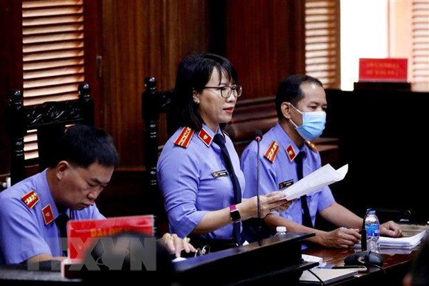 Đại diện Viện Kiểm sát nhân dân Thành phố Hồ Chí Minh luận tội và đề nghị mức án. (Ảnh: Thành Chung/TTXVN)