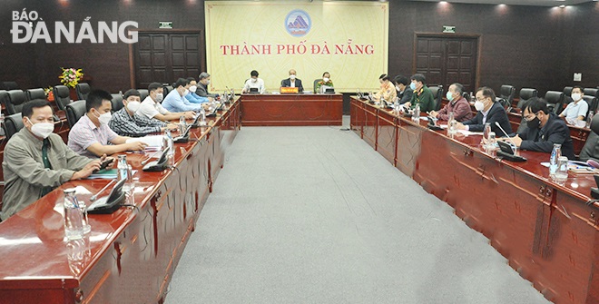 Delegates attending the online national conference in Da Nang. Photo: THANH LAN