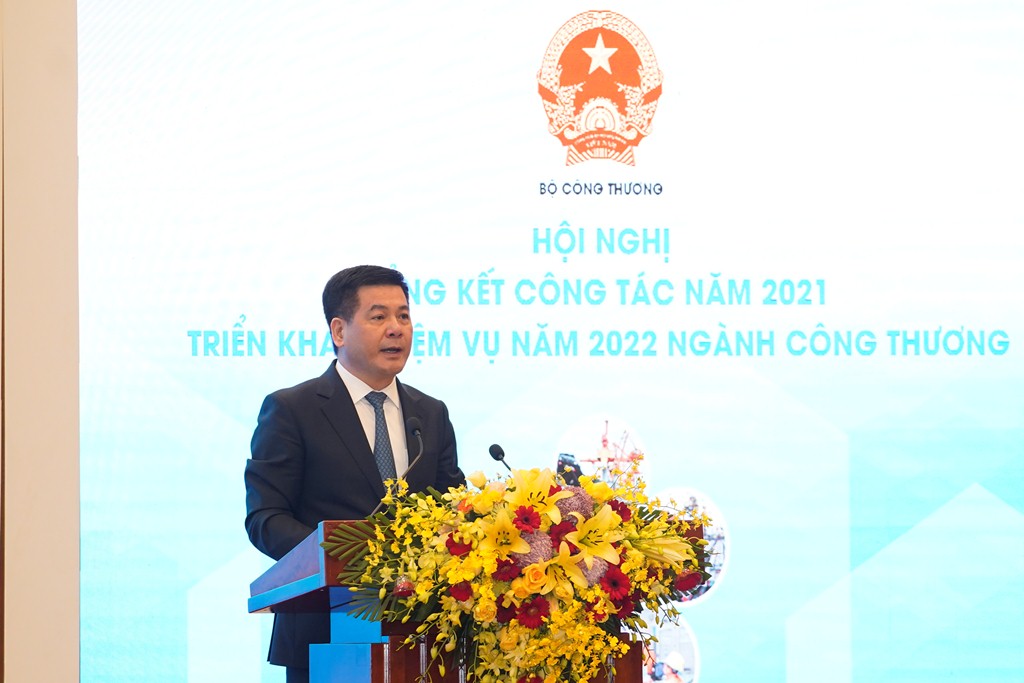 Bộ trưởng Bộ Công Thương Nguyễn Hồng Diên phát biểu tại hội nghị.
