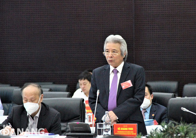 GS.TS Võ Khánh Vinh, Ủy viên Hội đồng khoa học của Ủy ban Thường vụ Quốc hội, nguyên Phó Chủ tịch Viện Hàn lâm Khoa học Xã hội Việt Nam 