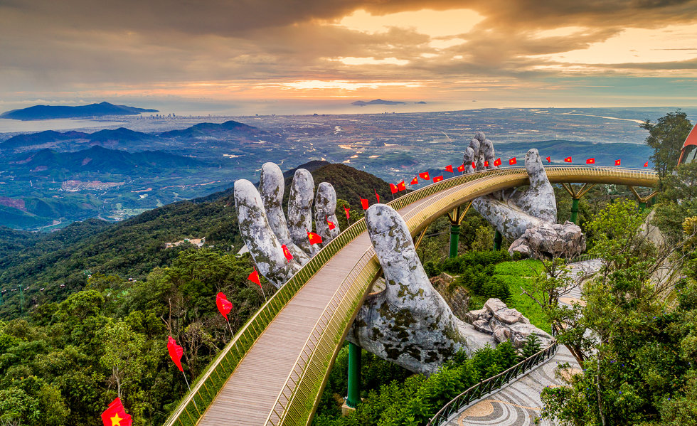 The Cau Vang (Golden Bridge) on the top of Da Nang's Ba Na Hills