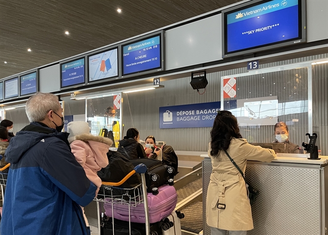 Numerous Vietnamese citizens are still stranded abroad due to the limited resumption of commercial flights, according to the Ministry of Foreign Affairs. — VNA/VNS Photo Thu Hà