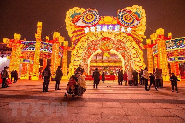 Triển lãm đèn lồng đón Tết Nguyên đán tại Tây An, tỉnh Thiểm Tây, Trung Quốc. (Ảnh: AFP/TTXVN)