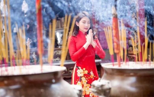 Lunar New Year visit to pagodas -  Illustrative image (Photo:kinhtedothi.vn)